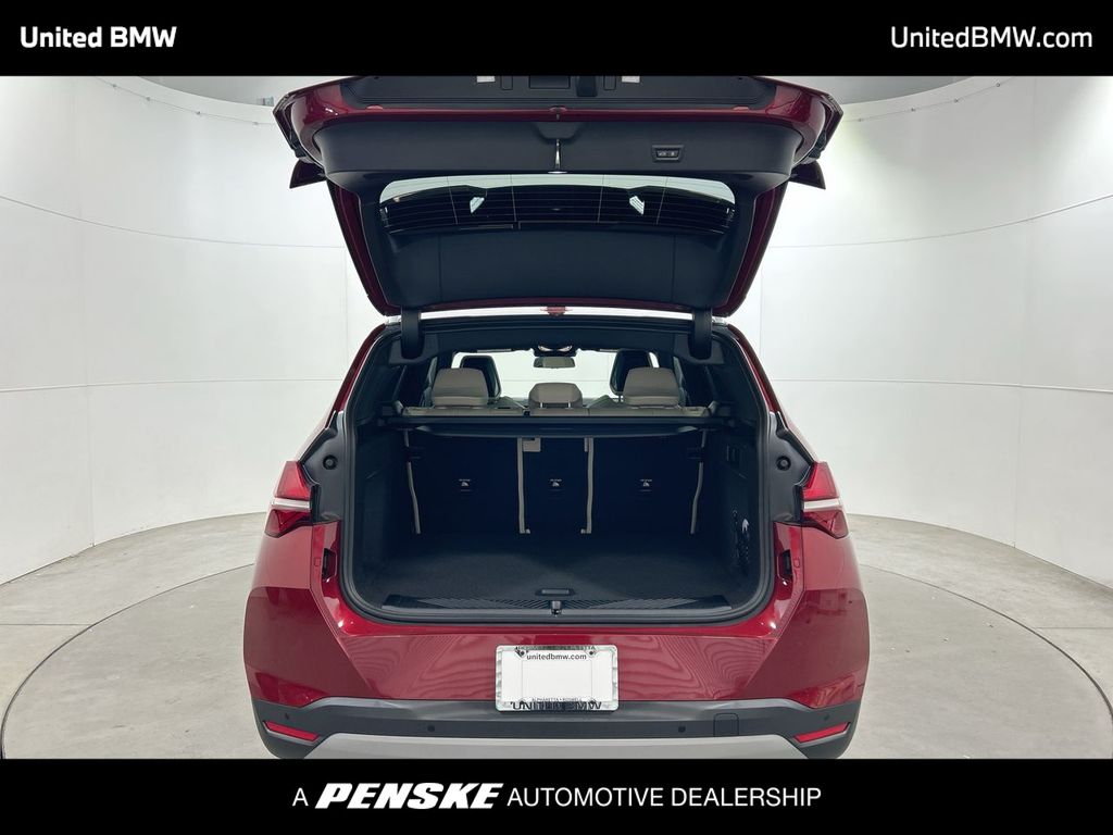 Thumbnail: 2025 BMW X3 - 22