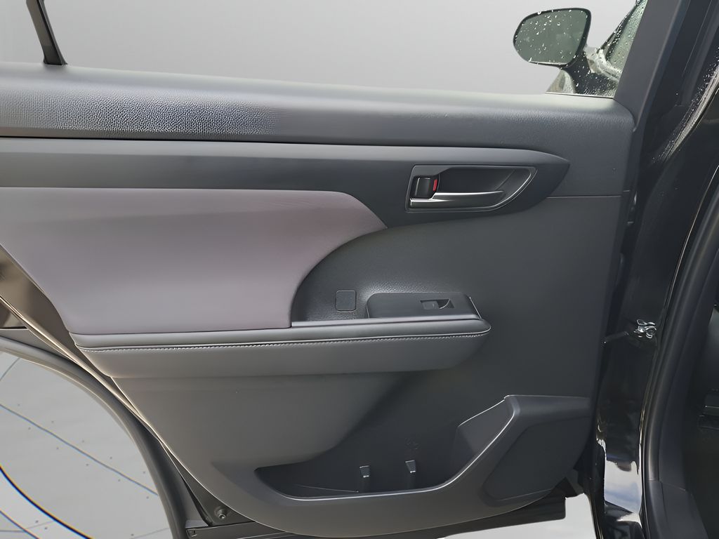 Used Car 2025 Toyota Highlander  Limited For Sale Under $40,000 In Austin, Texas