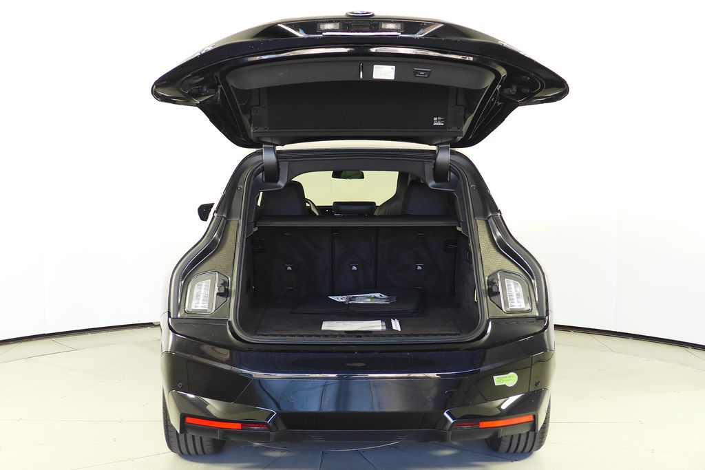 Thumbnail: 2023 BMW iX - 9