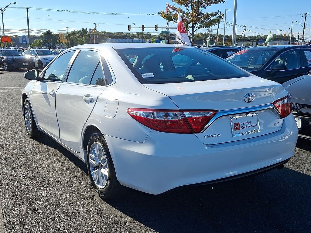 Thumbnail: 2017 Toyota Camry - 4