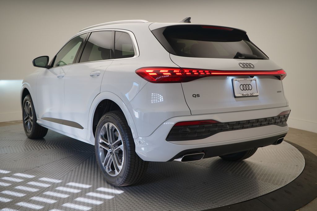 Thumbnail: 2025 Audi Q5 - 3