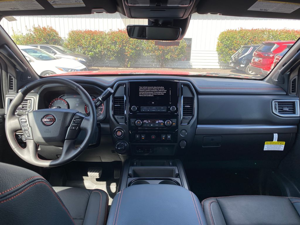 2024 Nissan Titan PRO-4X