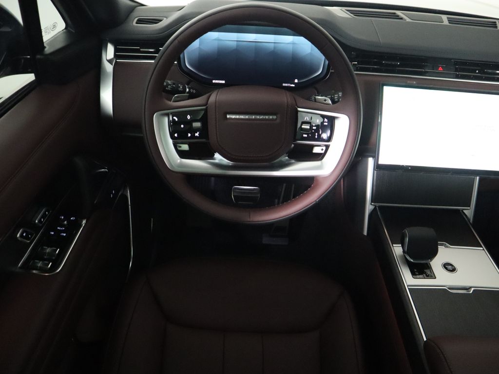 Thumbnail: 2025 Land Rover Range Rover - 11