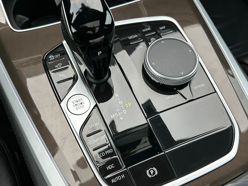 2022 BMW X5 xDrive40i 27