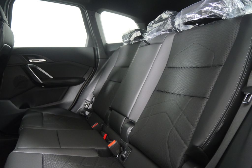 Thumbnail: 2026 BMW X1 - 15