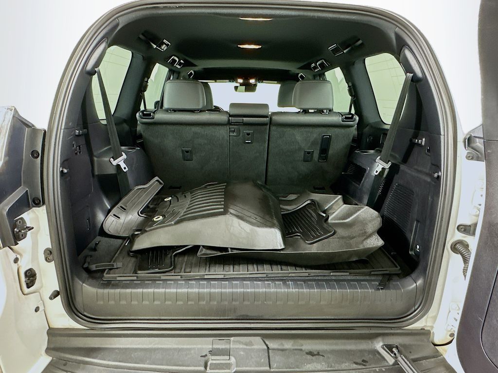 Thumbnail: 2022 Lexus GX - 27