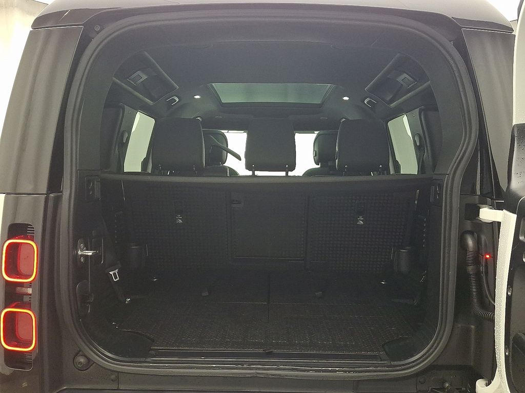 Thumbnail: 2023 Land Rover Defender - 30