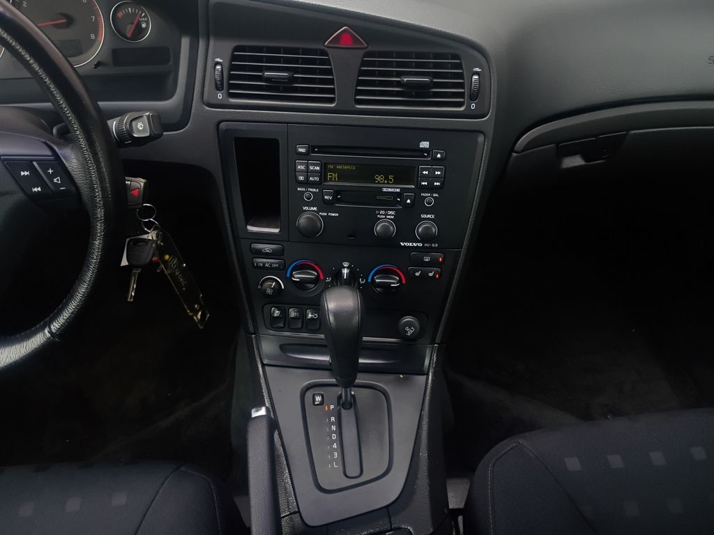 Used Car 2004 Volvo S60  2.4 For Sale Under $10,000 In Austin, Texas