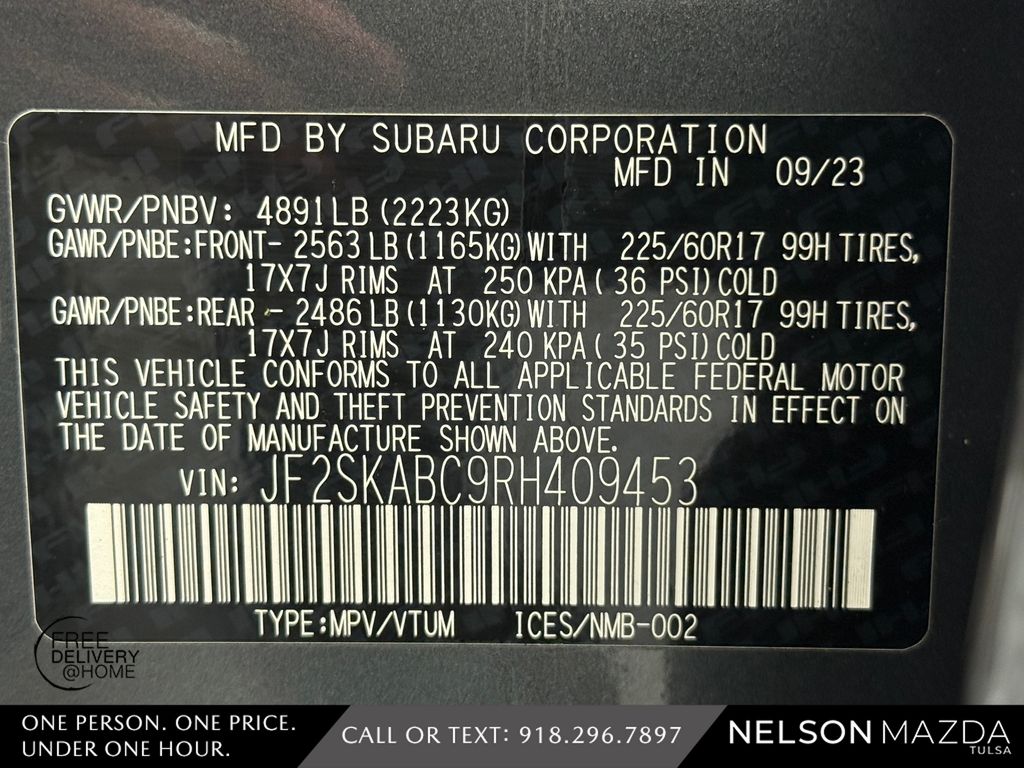 Used 2024 Gray Subaru Base image 51