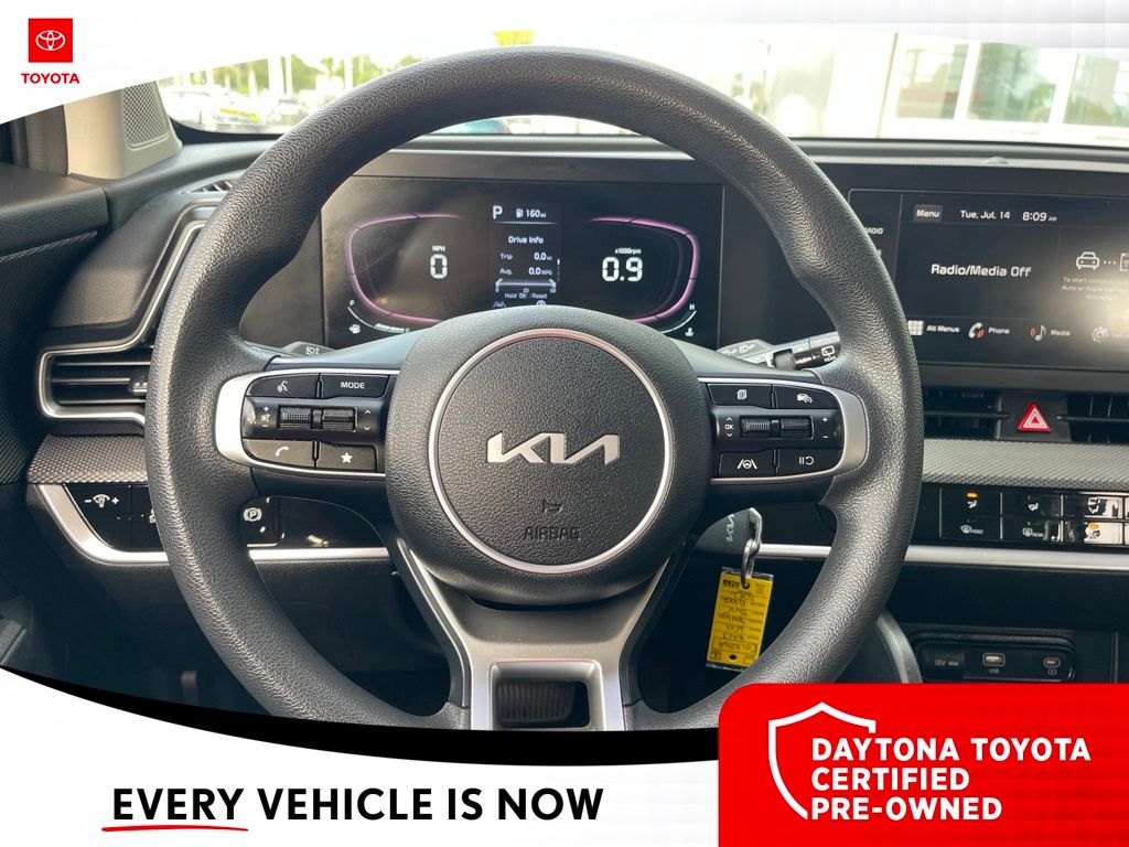 2023 Kia Sportage LX - Photo 26