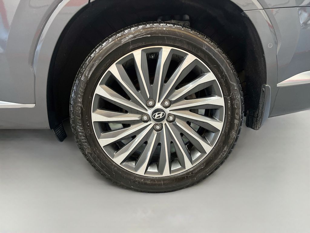 Used 2023 Gray Hyundai Calligraphy image 34