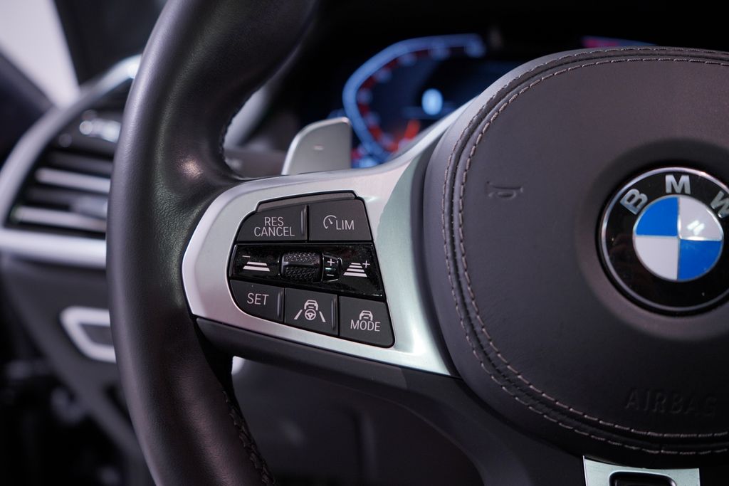 Thumbnail: 2022 BMW X5 - 20