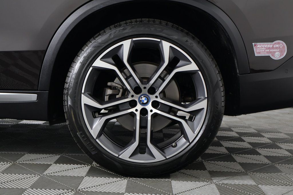 2023 BMW X5 xDrive45e 16