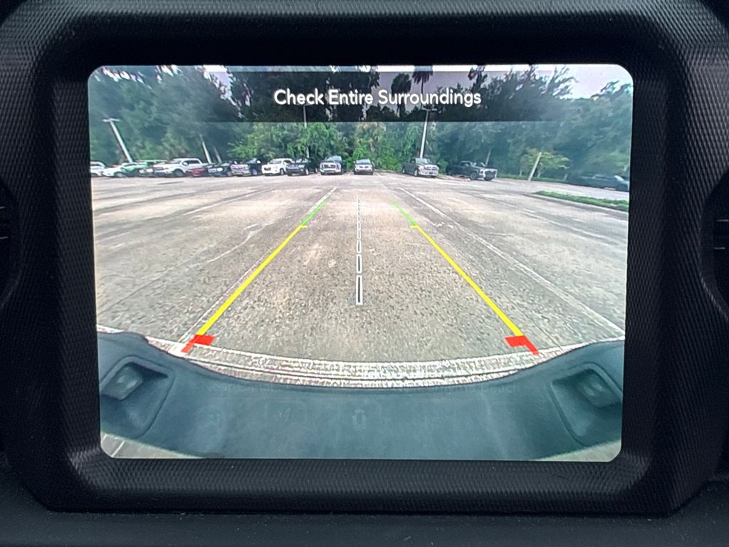 Used 2020 Green Jeep Overland image 27