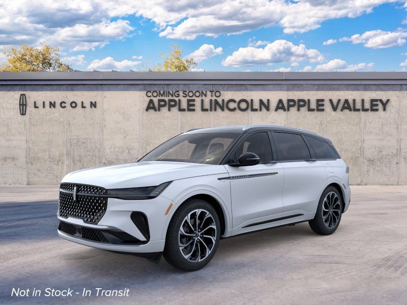 White Platinum Clearcoat Metallic 2026 Lincoln Nautilus SUV / Crossover All-Wheel Drive 8-Speed Automatic