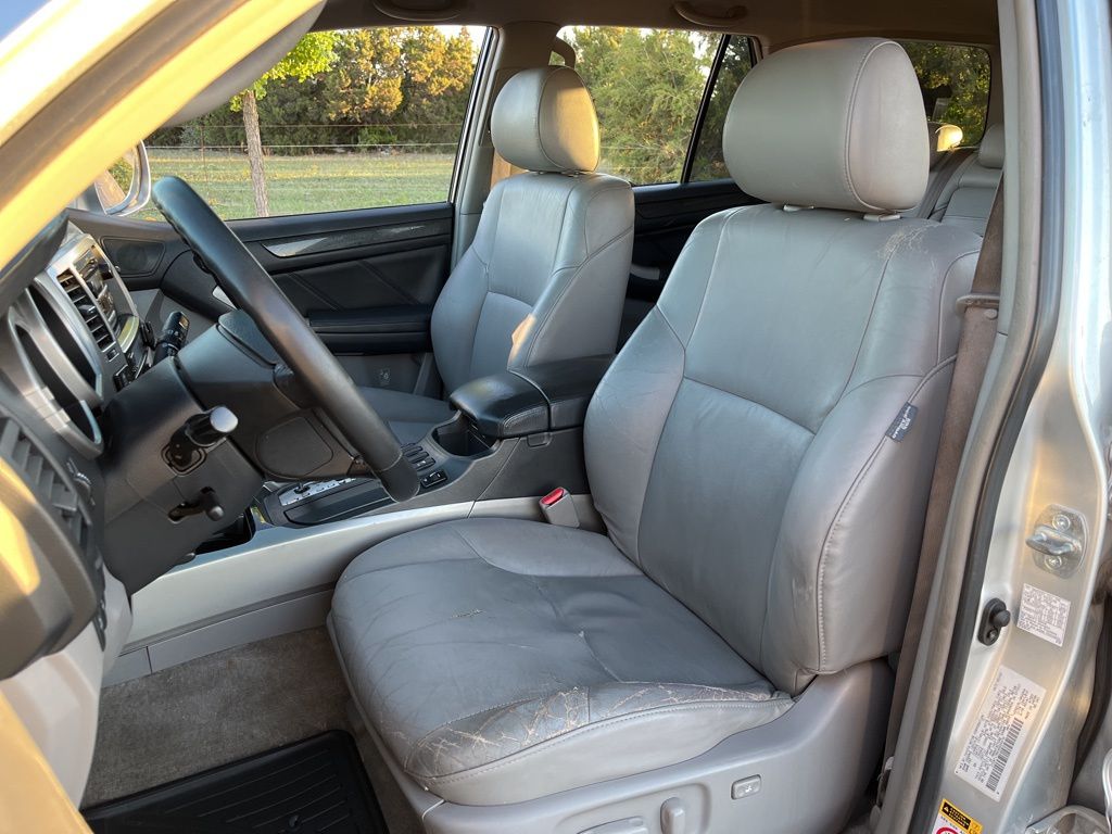 2003 Toyota 4Runner Limited 24