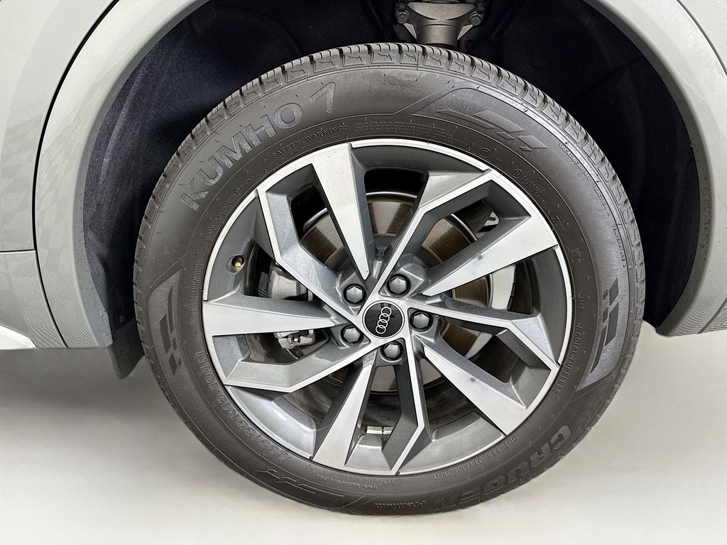 Thumbnail: 2025 Audi Q5 - 30