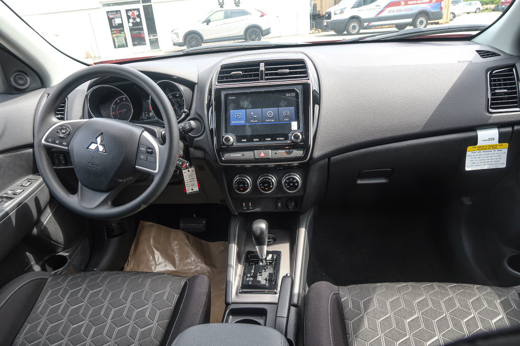 2027 Mitsubishi Outlander Sport ES