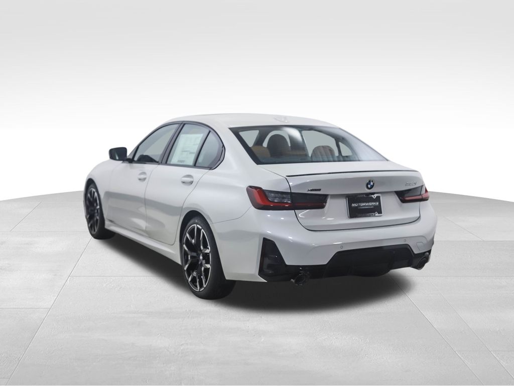 Thumbnail: 2025 BMW 3 Series - 3