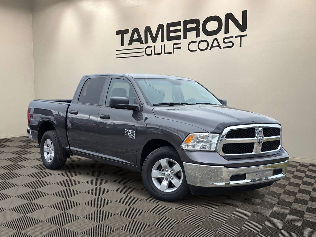 2022 RAM 1500 Classic SLT Crew Cab RWD