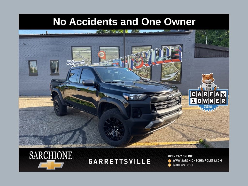 Black 2025 Chevrolet Colorado Trail Boss Crew Cab 4WD Pickup Truck Four-Wheel Drive 8-Speed Automatic