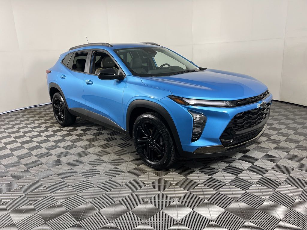 Thumbnail: 2025 Chevrolet Trax - 15