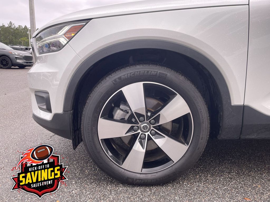 Used 2022 Volvo XC40 SUV