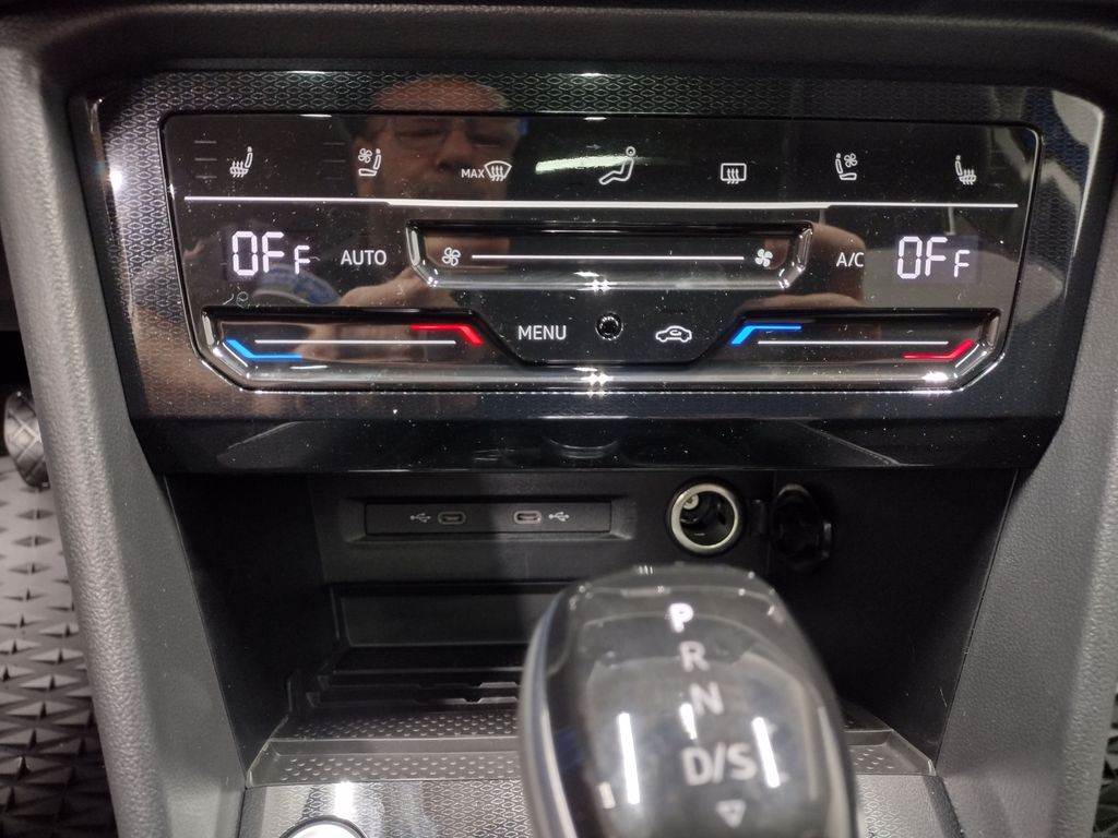 2025 Volkswagen Taos 1.5T SEL