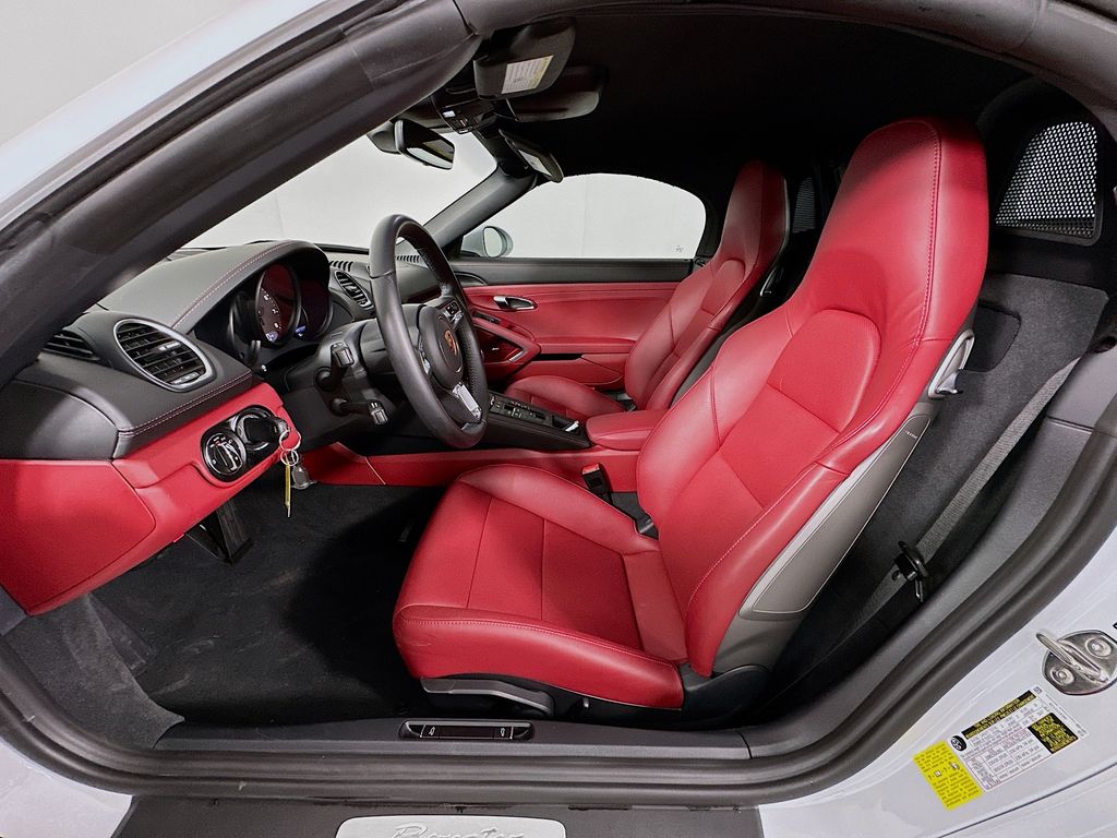 Thumbnail: 2022 Porsche 718 Boxster - 20