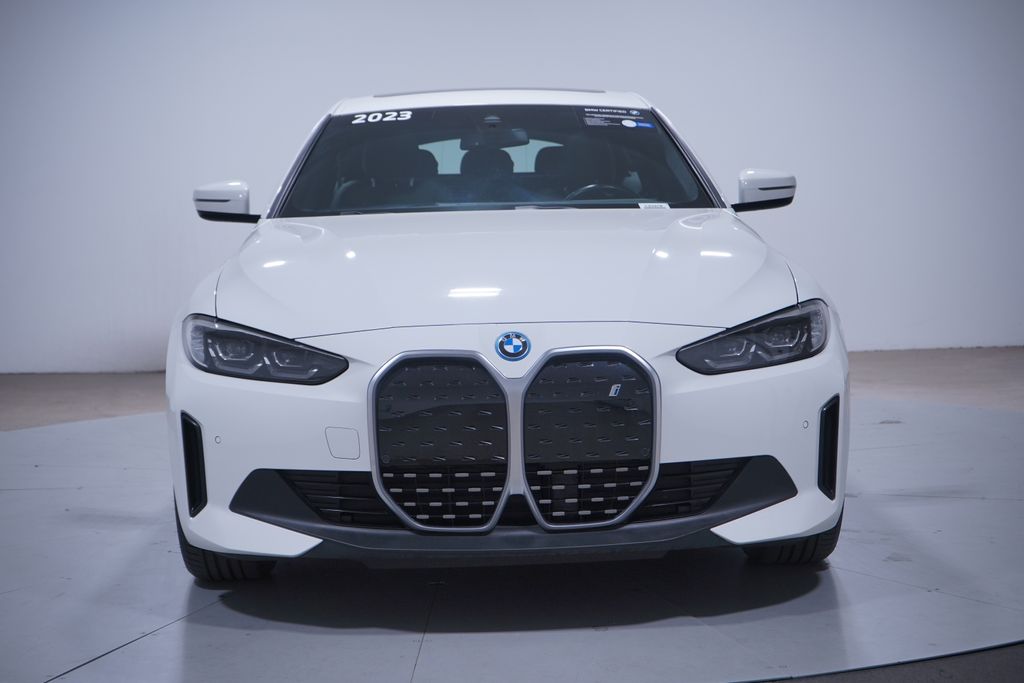 Thumbnail: 2023 BMW i4 - 4