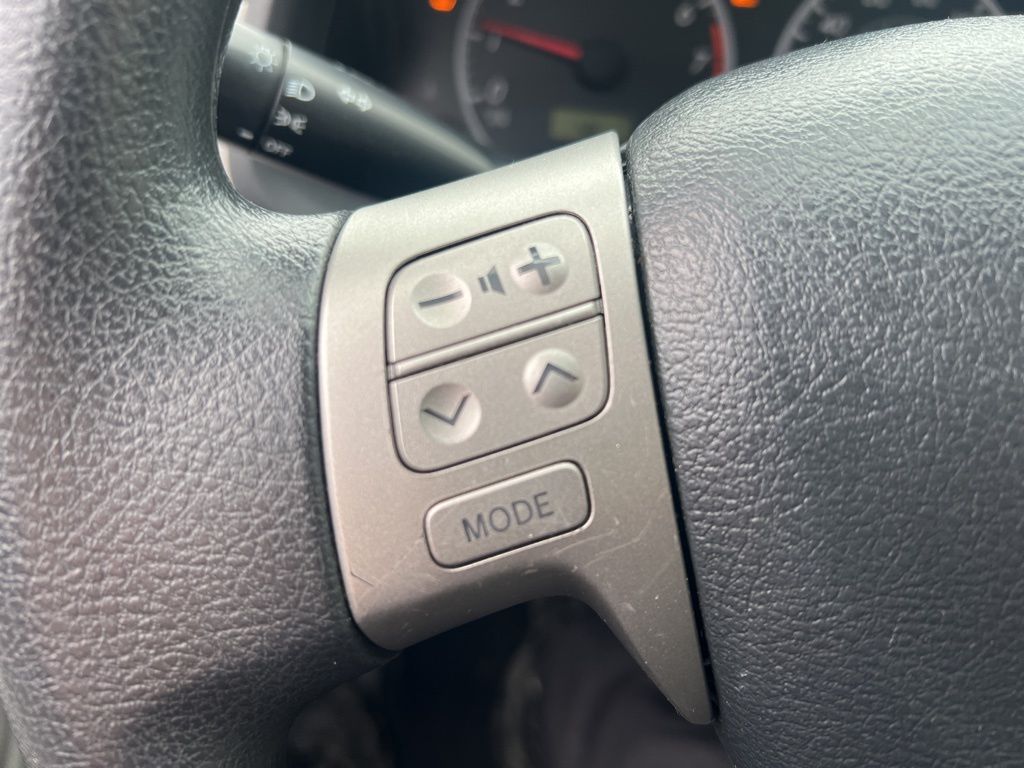 2013 Toyota Corolla L photo