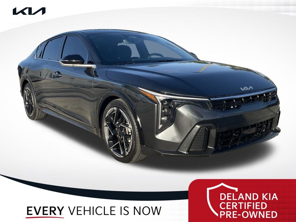 2025 Kia K4 GT-Line AT's photo