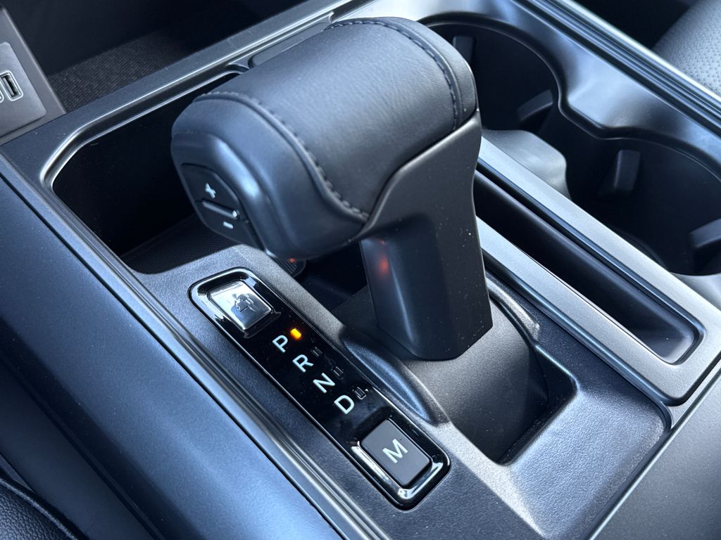 New 2026 Black Ford Lariat image 33