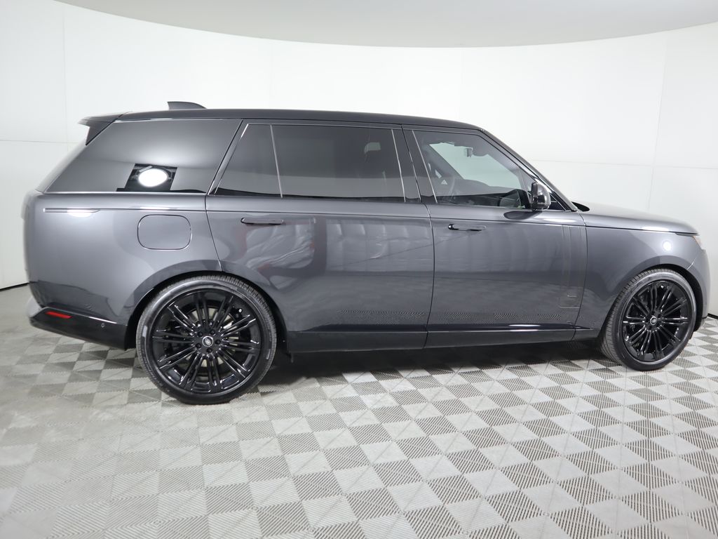 Thumbnail: 2025 Land Rover Range Rover - 4