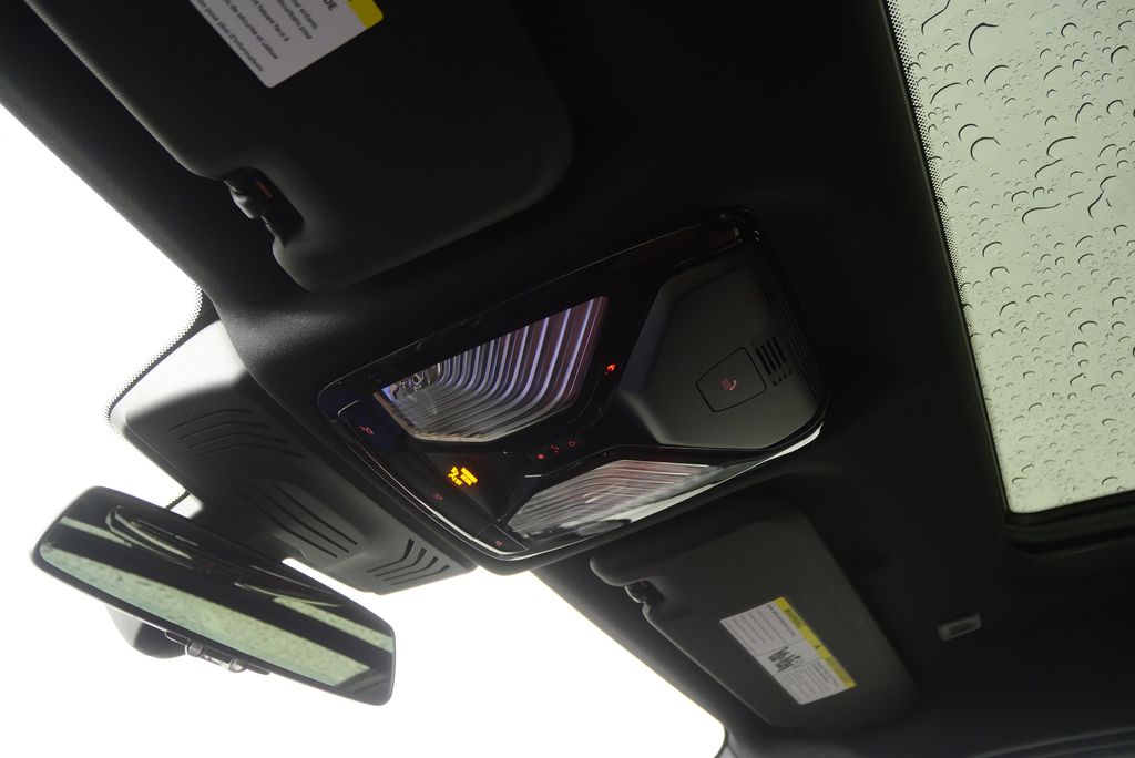 Thumbnail: 2025 BMW X4 - 25