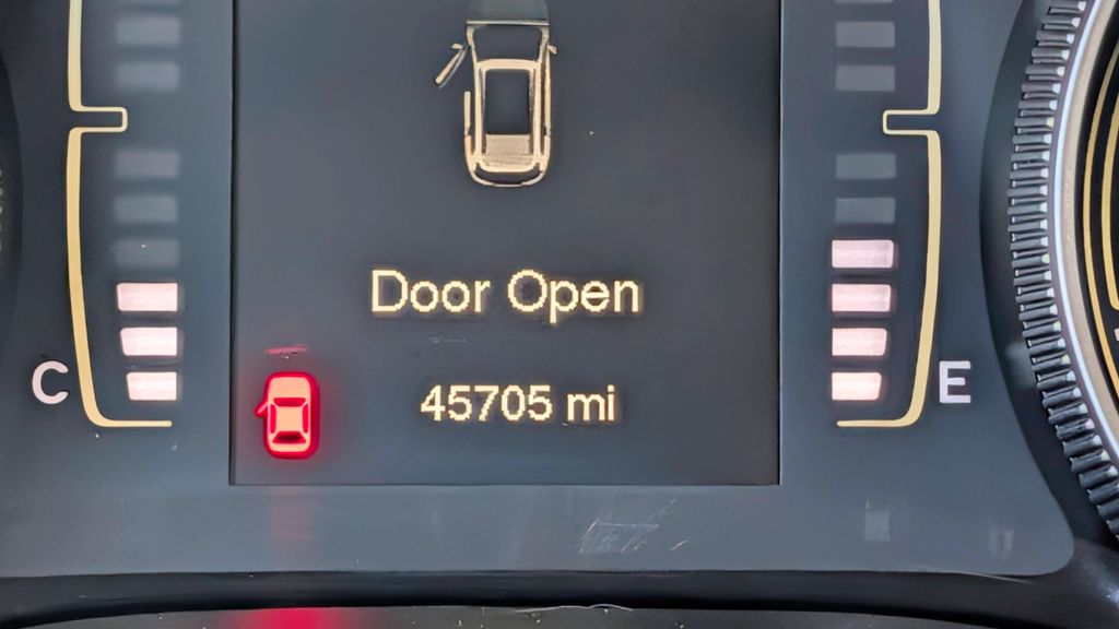 Used 2018 Jeep Cherokee Latitude 4D Sport Utility