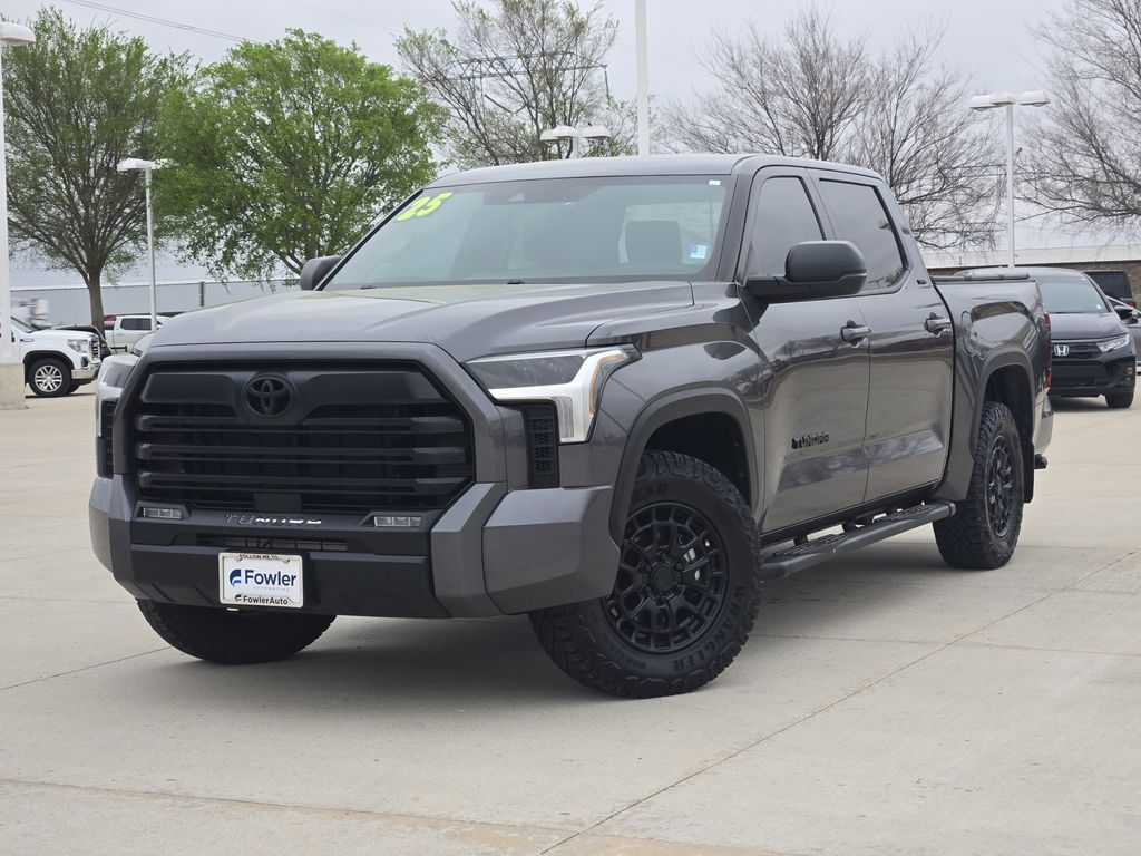 2025 Toyota Tundra SR5 CrewMax Cab RWD