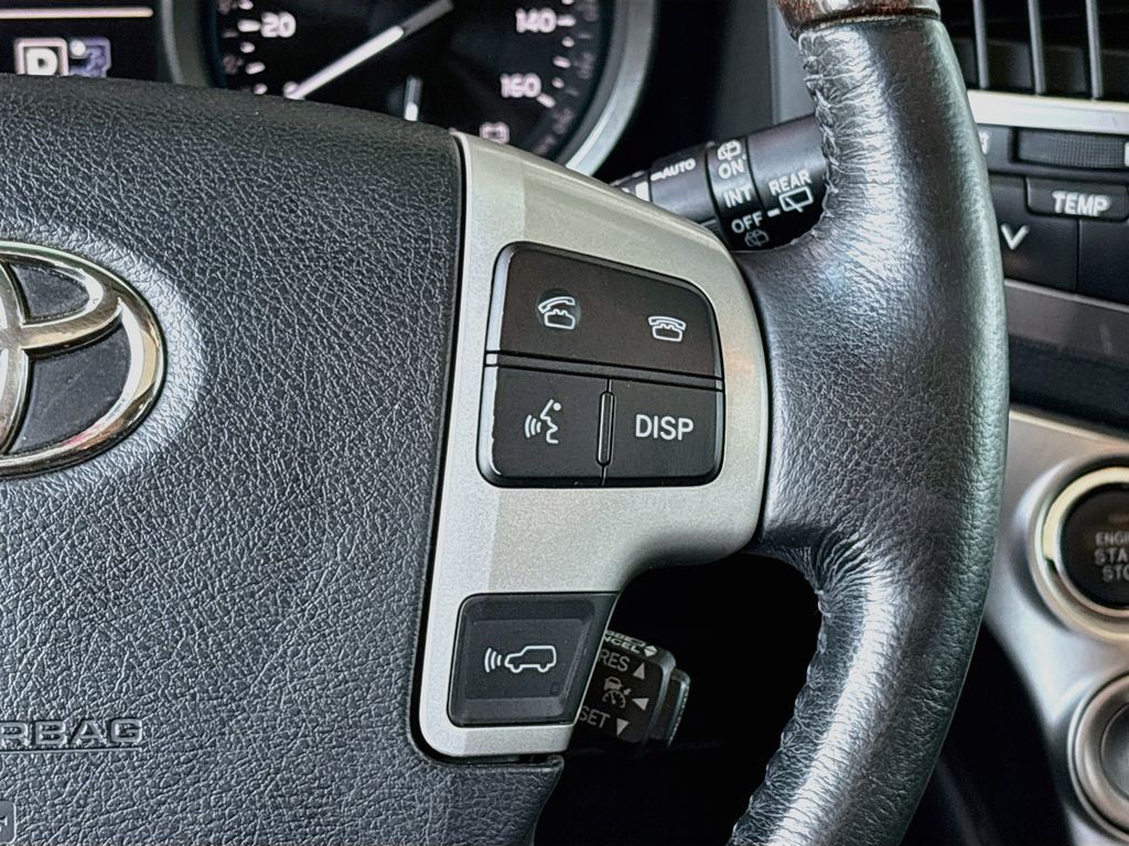 Thumbnail: 2015 Toyota Land Cruiser - 12