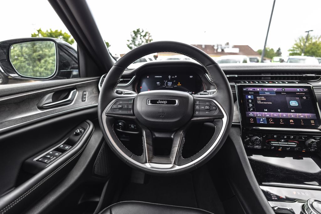 2024 Jeep Grand Cherokee Limited thumbnail 25