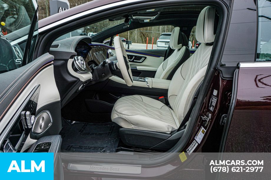 Used 2024 Red Mercedes-Benz 580 image 19