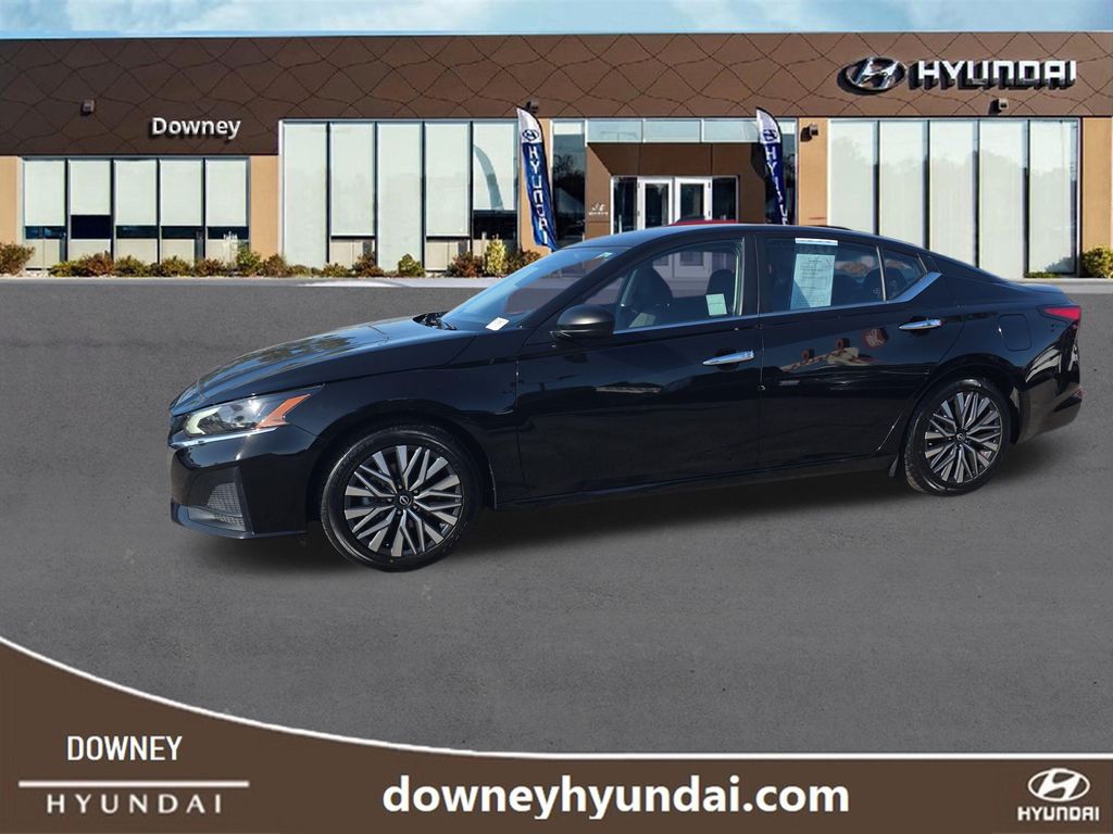 Super Black Clearcoat 2024 Nissan Altima Sedan Front-Wheel Drive Continuously Variable Transmission