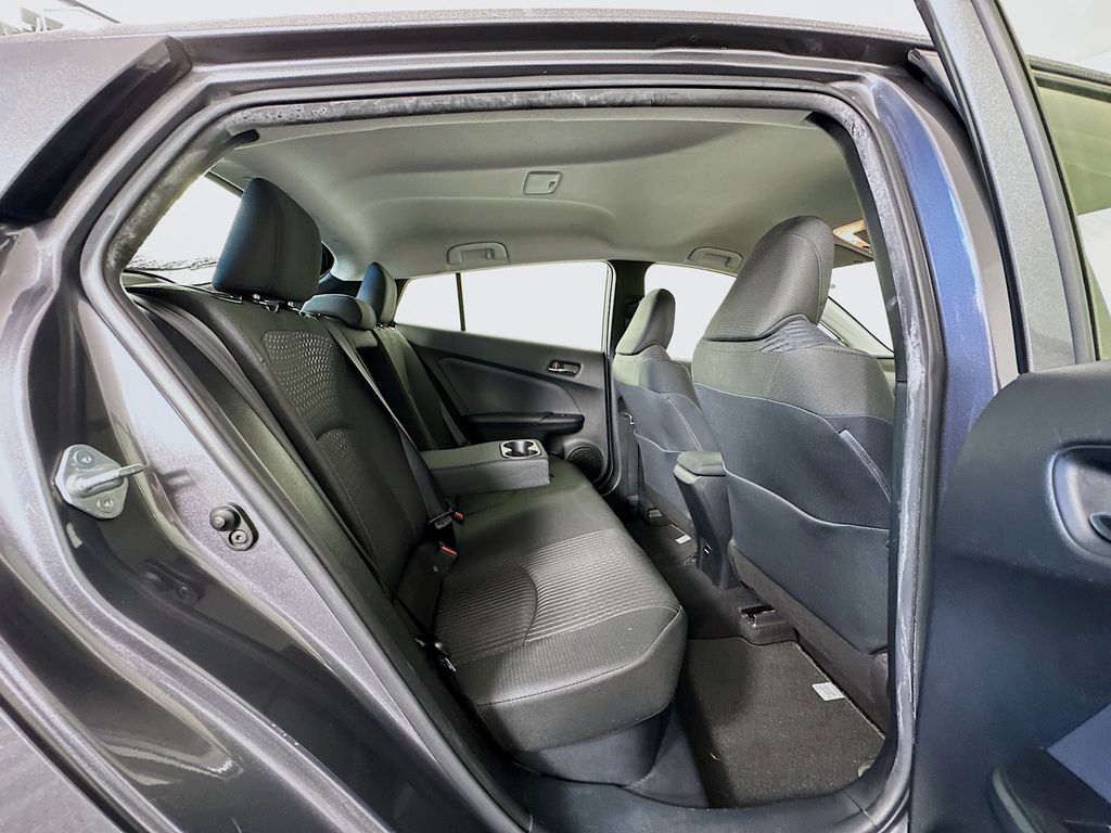 Thumbnail: 2017 Toyota Prius - 25