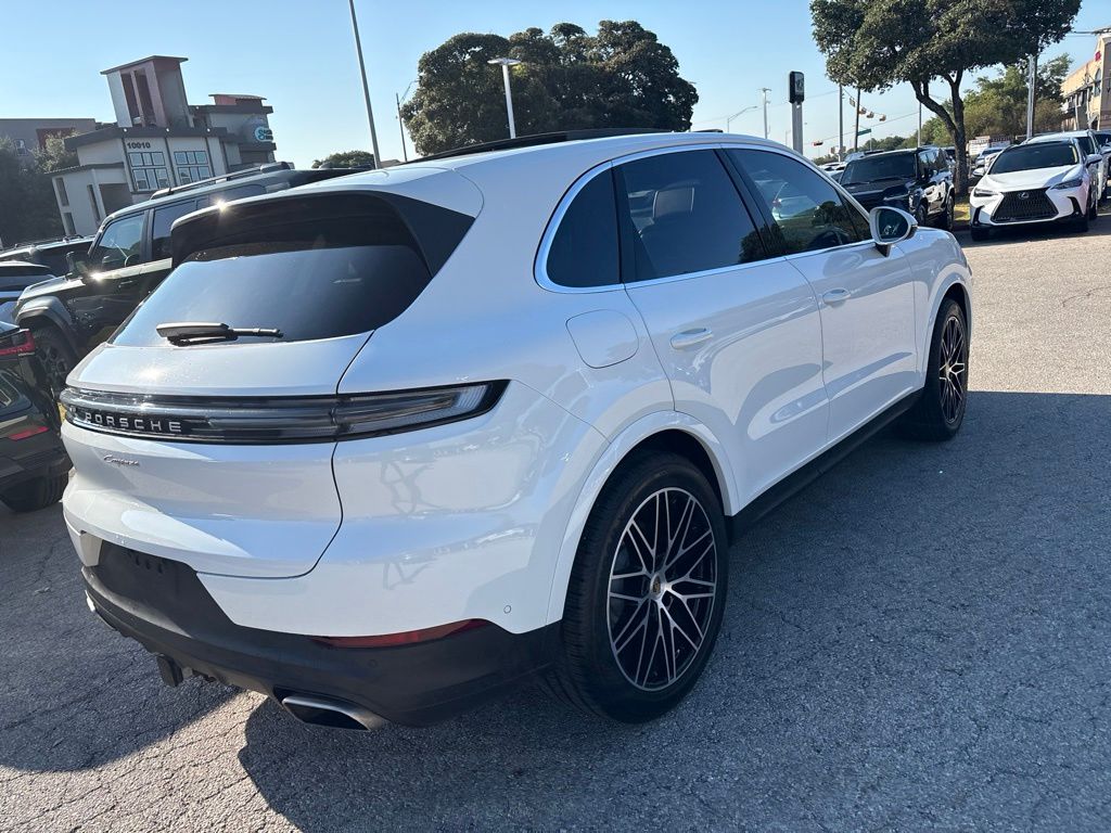 Thumbnail: 2024 Porsche Cayenne - 5