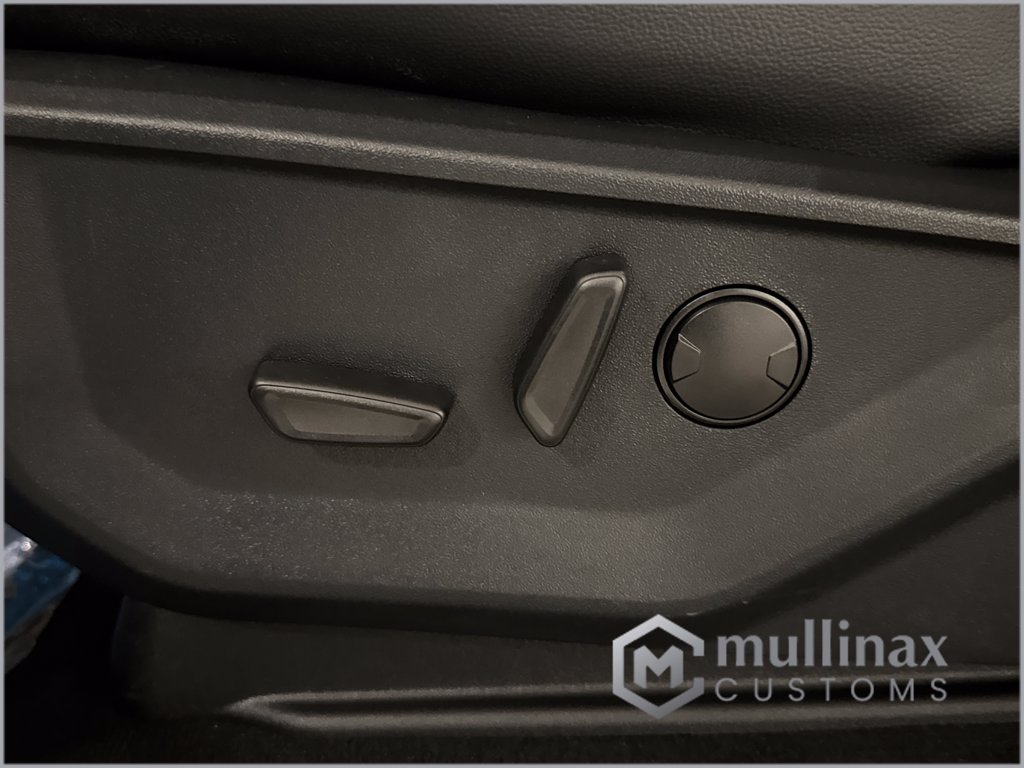 New 2026 Gray Ford Lariat image 33