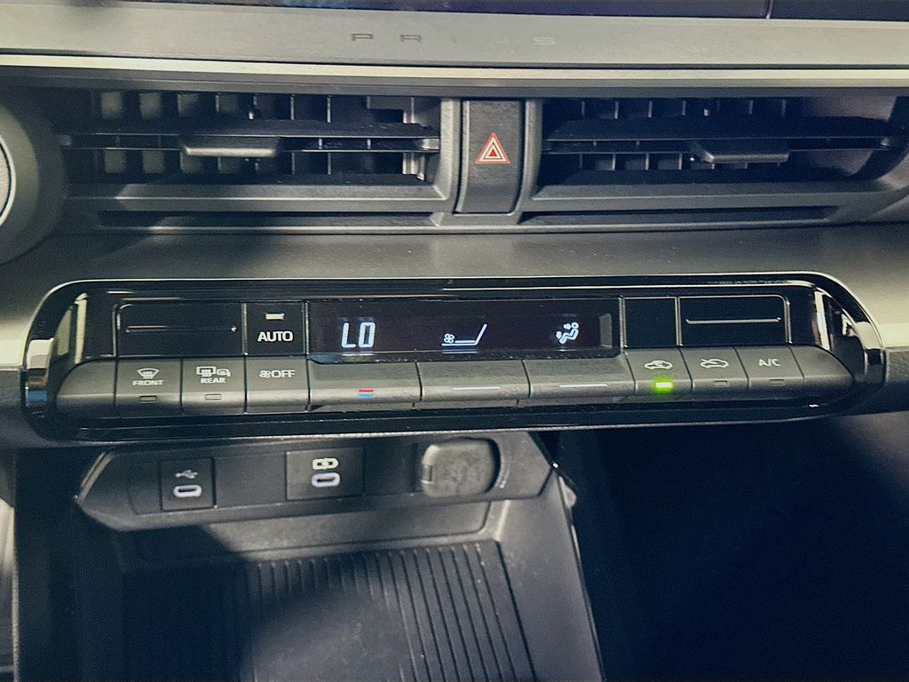 Thumbnail: 2024 Toyota Prius - 16