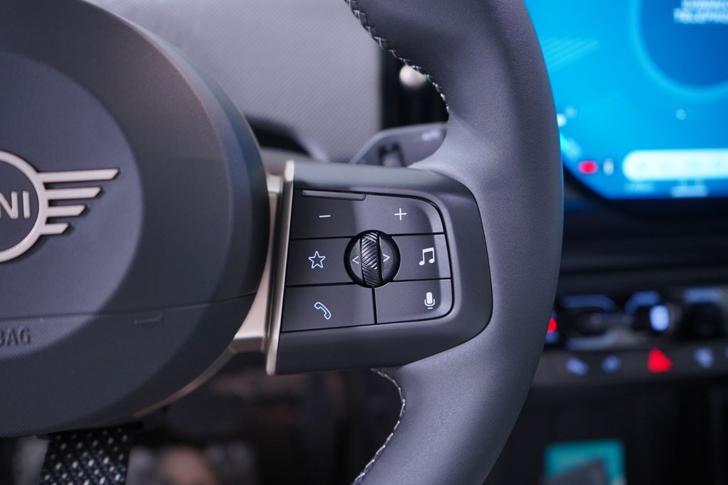 Thumbnail: 2026 MINI Cooper - 17