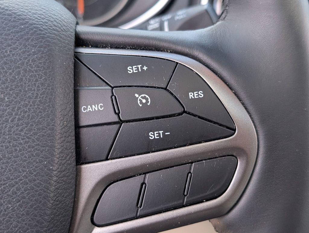 used 2019 Jeep Cherokee car, priced at $15,998