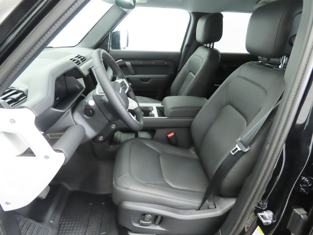 Thumbnail: 2025 Land Rover Defender - 19