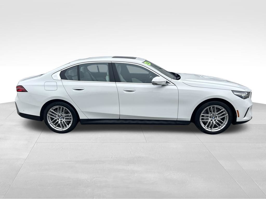 2024 BMW 5 Series 530i xDrive - 6