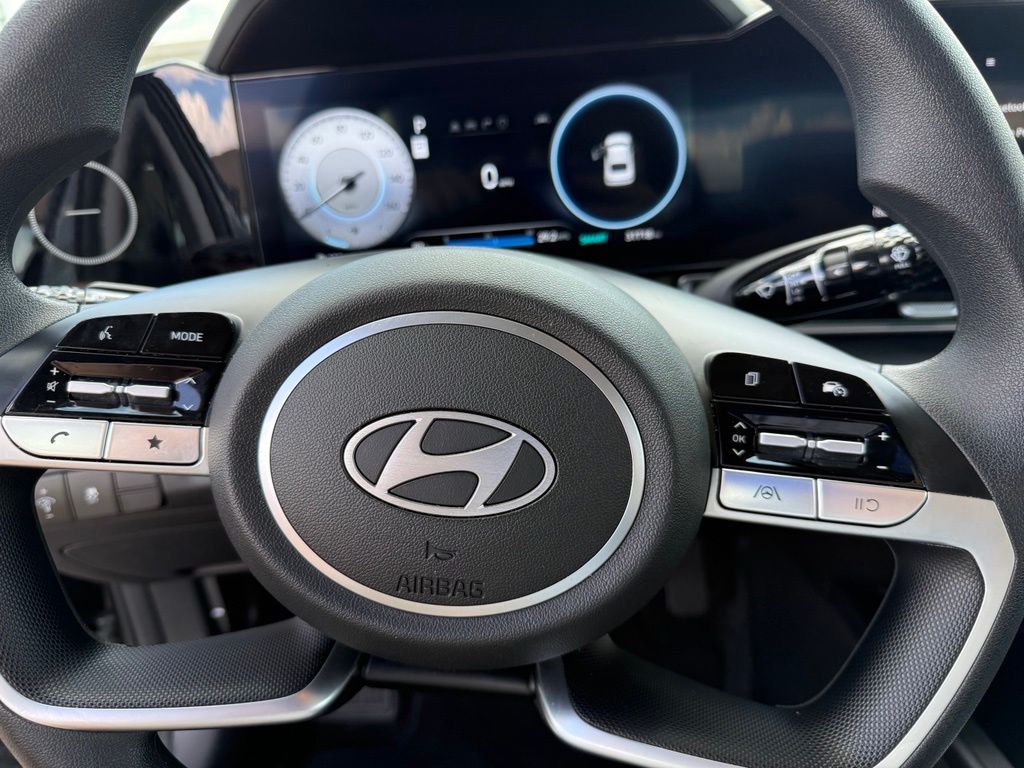 Thumbnail: 2024 Hyundai Elantra - 24